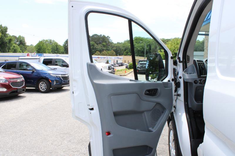 Used 2017 Ford Transit 150 130 Low Roof image 18