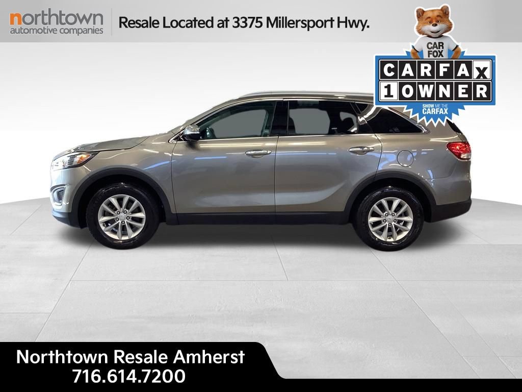 Used 2016 Kia Sorento FWD w/ LX Convenience Package image 2
