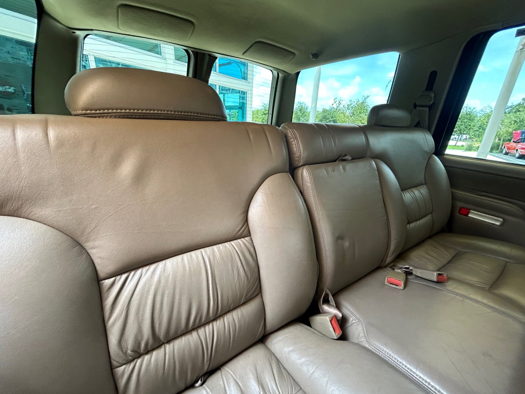 Used 1996 GMC Yukon SLE image 23