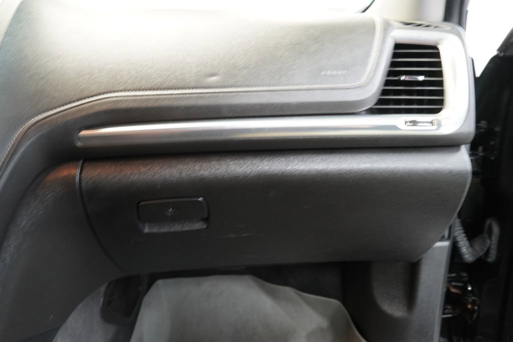 Used 2013 GMC Acadia SLE image 39