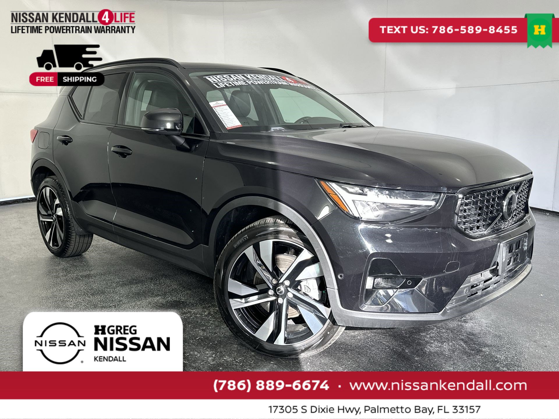 Used 2025 Volvo XC40 B5 Plus