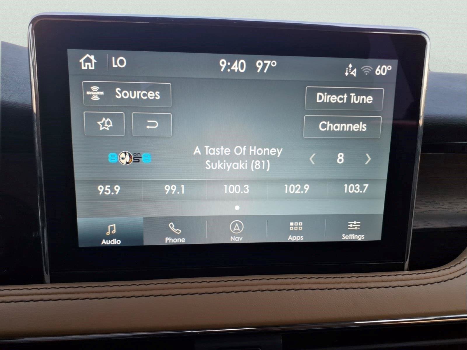 Used 2022 Lincoln Corsair Reserve w/ Elements Package FWD image 24