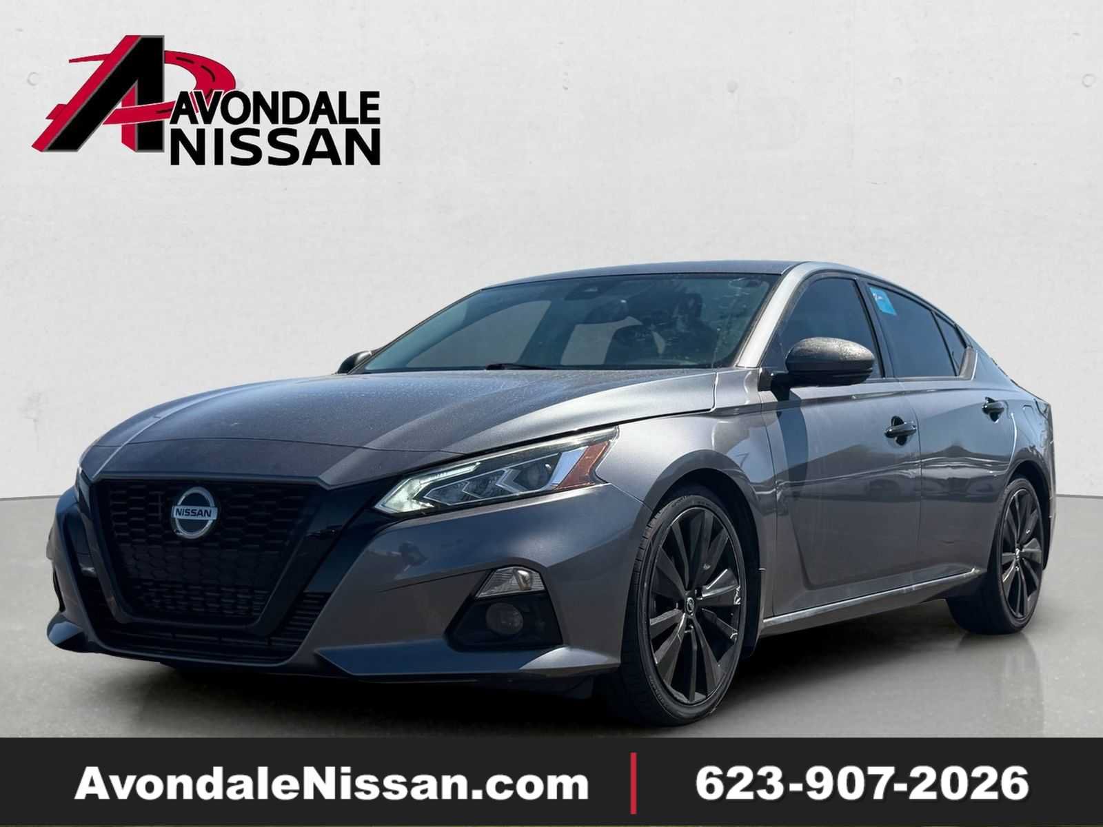 Certified 2019 Nissan Altima 2.0 Platinum FWD image 1