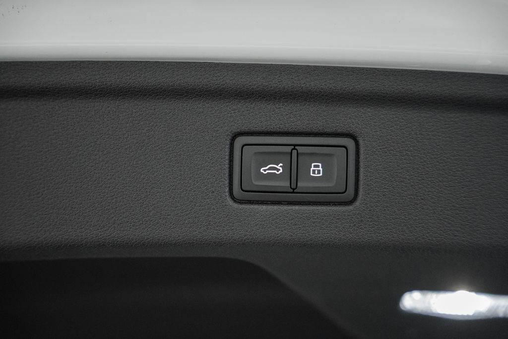 Used 2024 Audi A5 2.0T Premium image 13