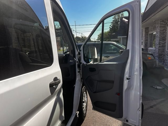 Used 2019 Ford Transit 150 XLT RWD image 12