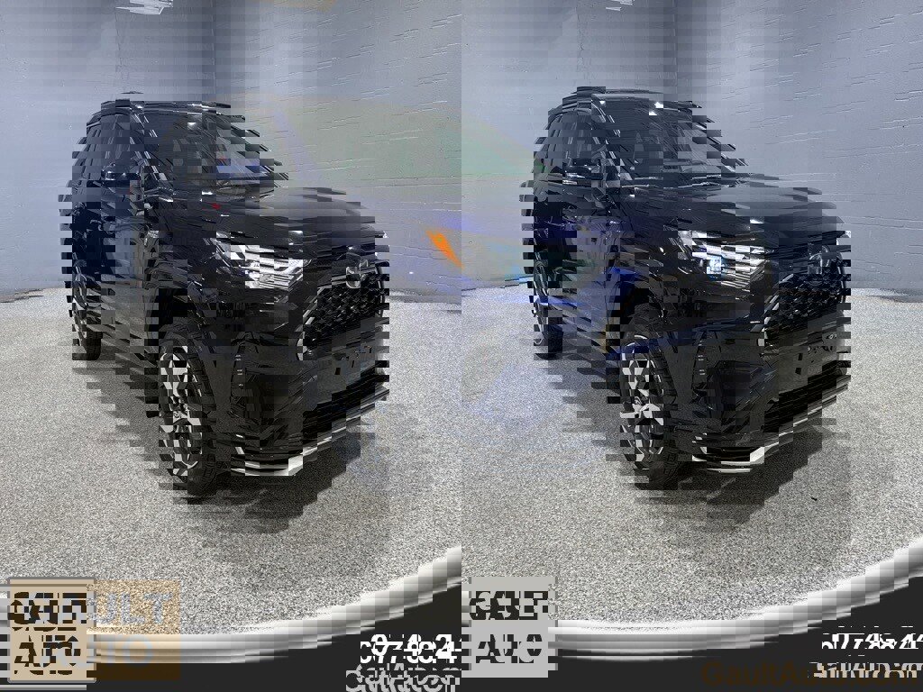 Used 2024 Toyota RAV4 SE