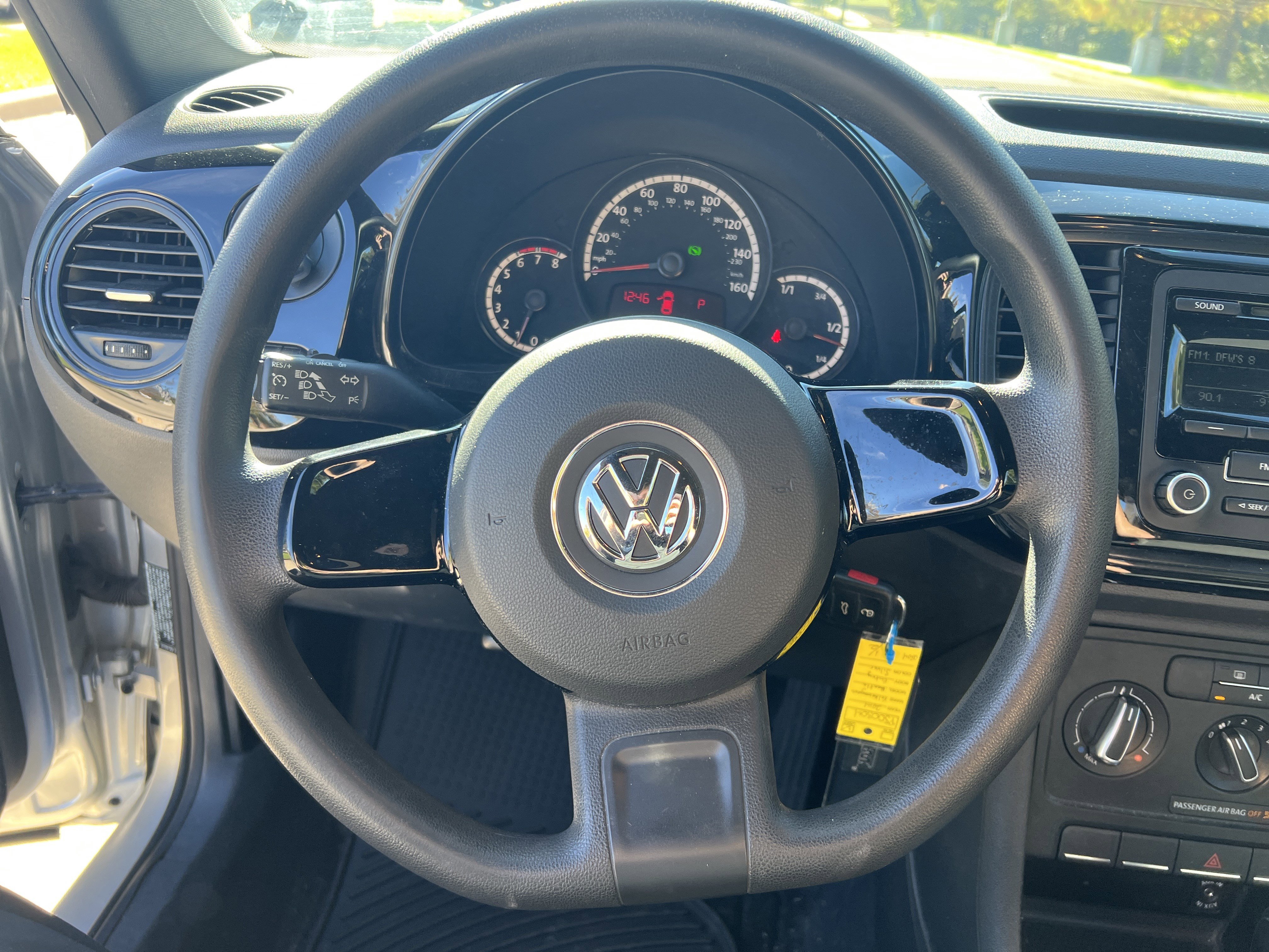 Used 2014 Volkswagen Beetle 2.5 image 16