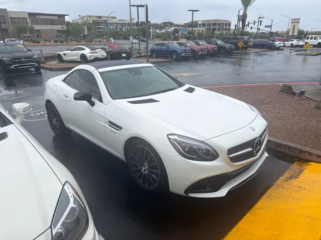 Used 2017 Mercedes-Benz SLC 43 AMG image 3