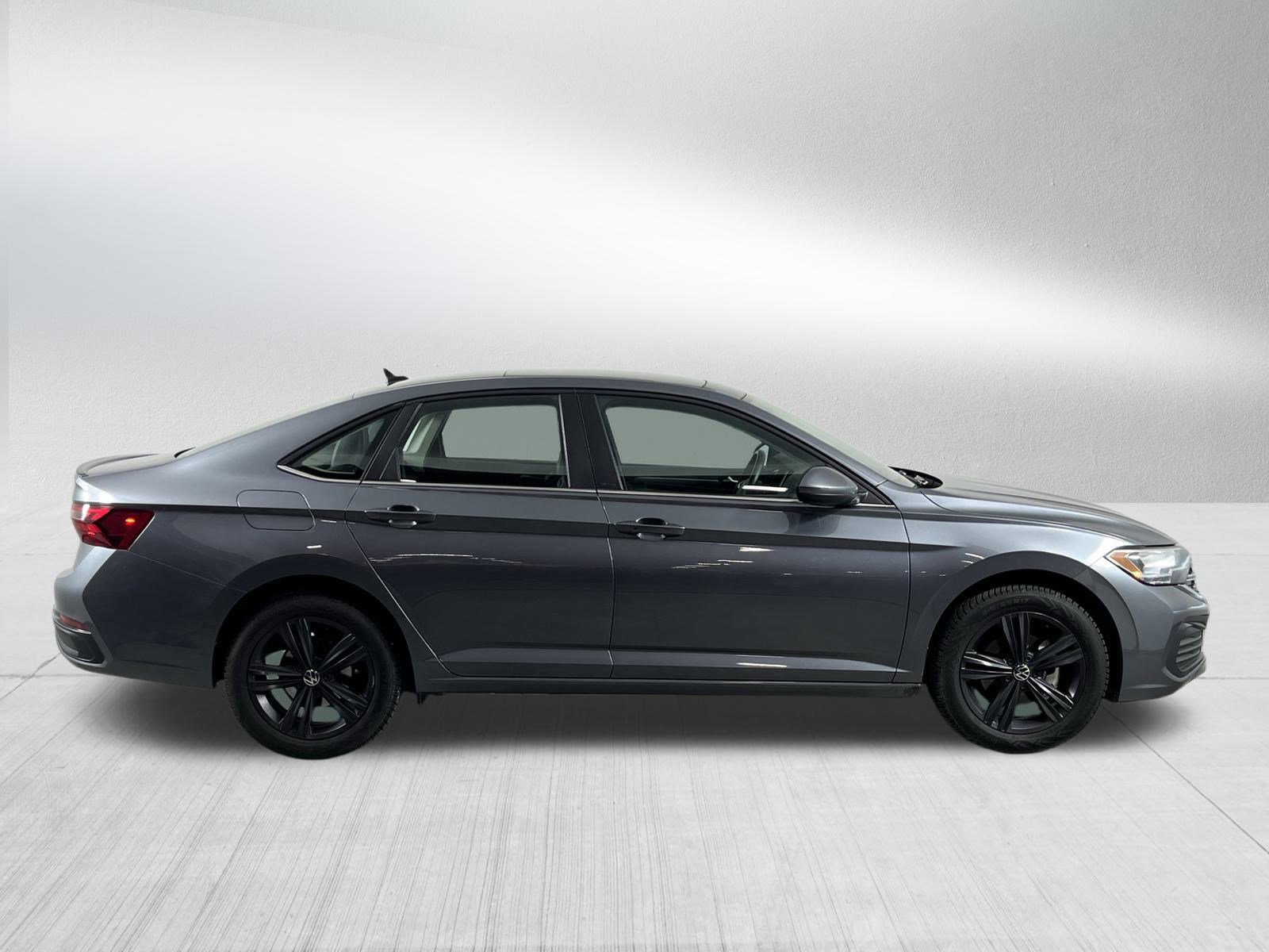 Certified 2023 Volkswagen Jetta SE image 8