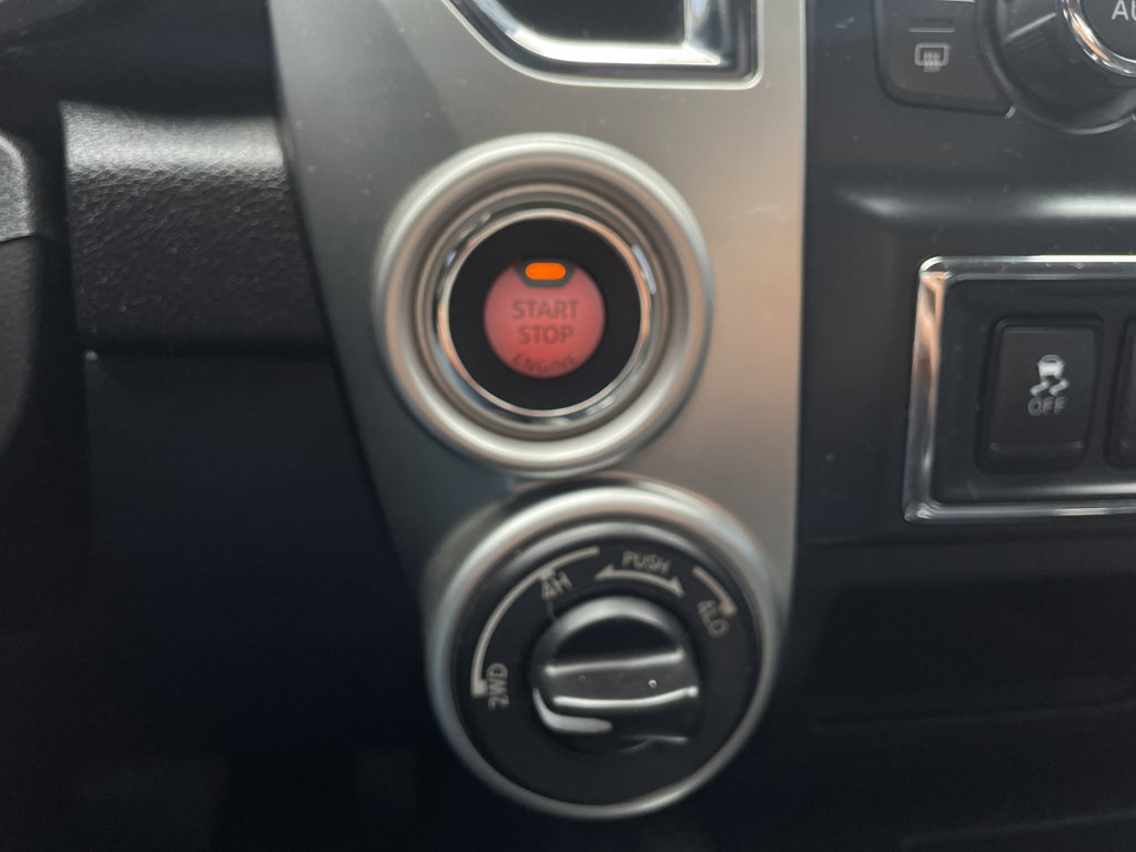 Used 2017 Nissan Titan SL image 33