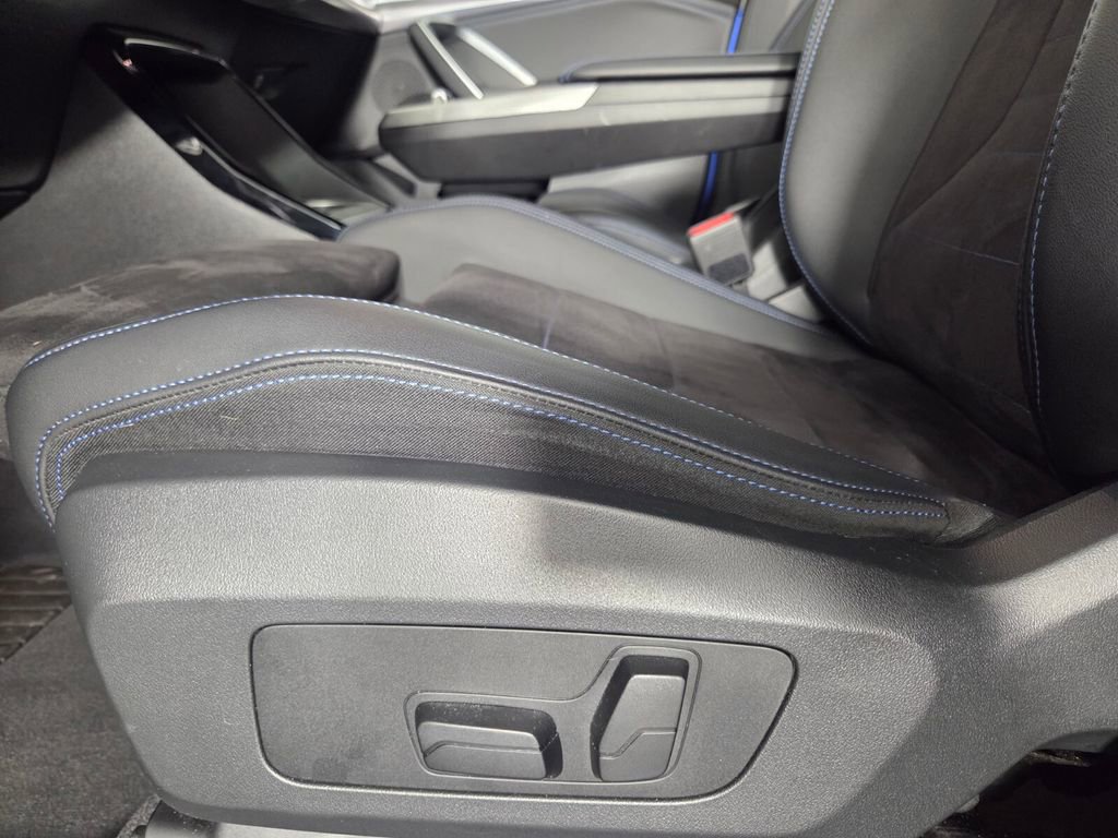Used 2025 BMW X2 M35i image 13