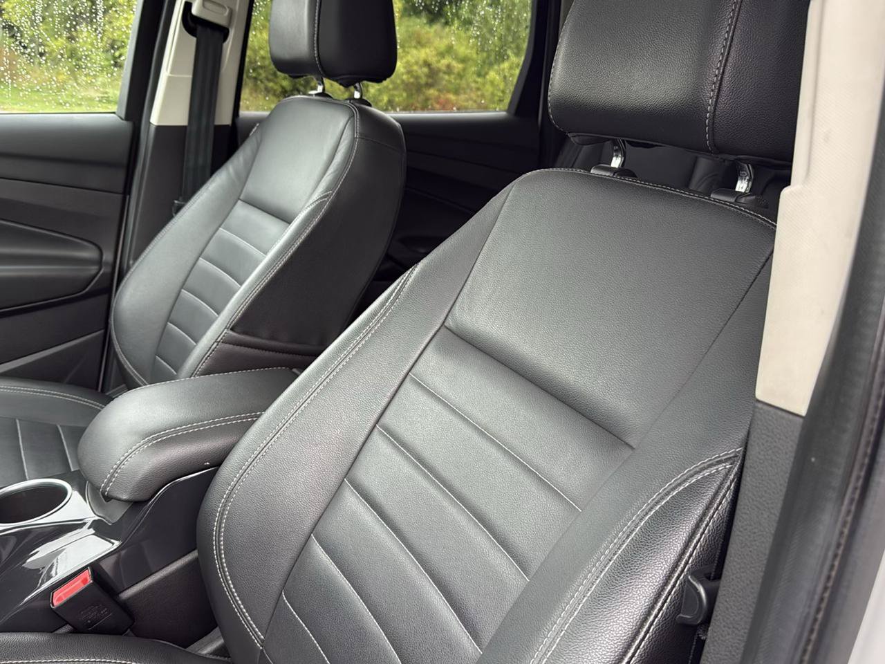 Used 2014 Ford Escape Titanium AWD/4WD image 16
