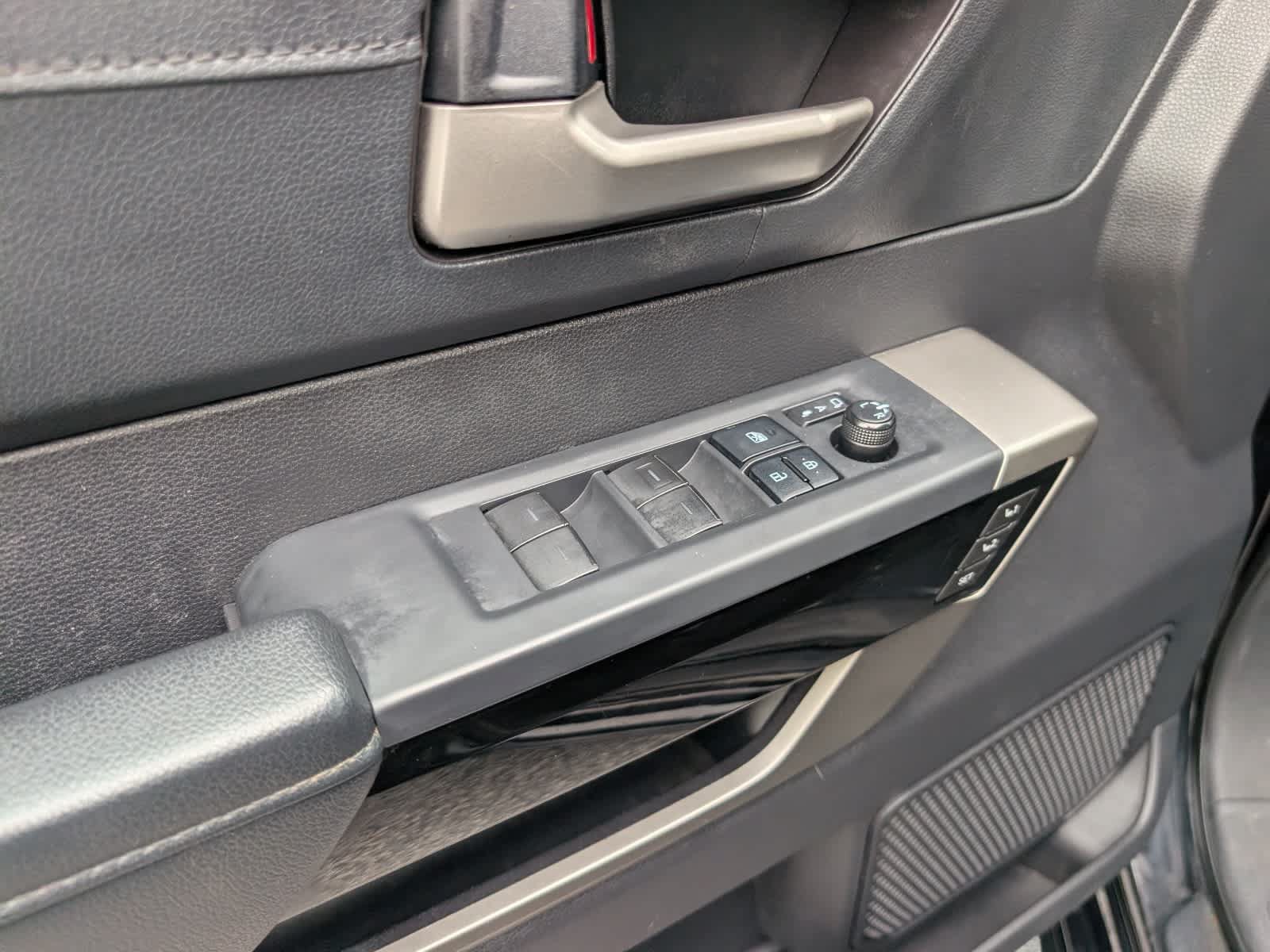Used 2022 Toyota Tundra Limited AWD/4WD image 20