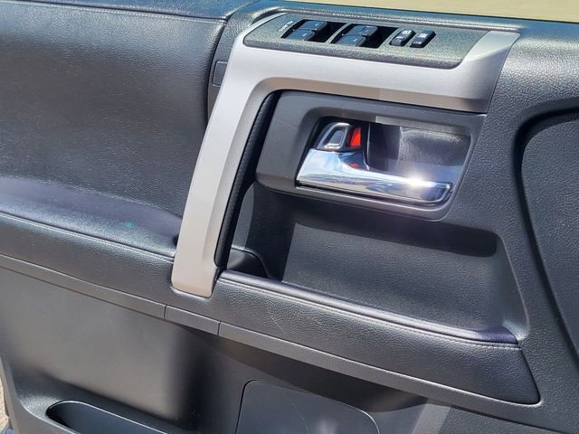 Used 2022 Toyota 4Runner TRD Sport w/ Technology Package image 13