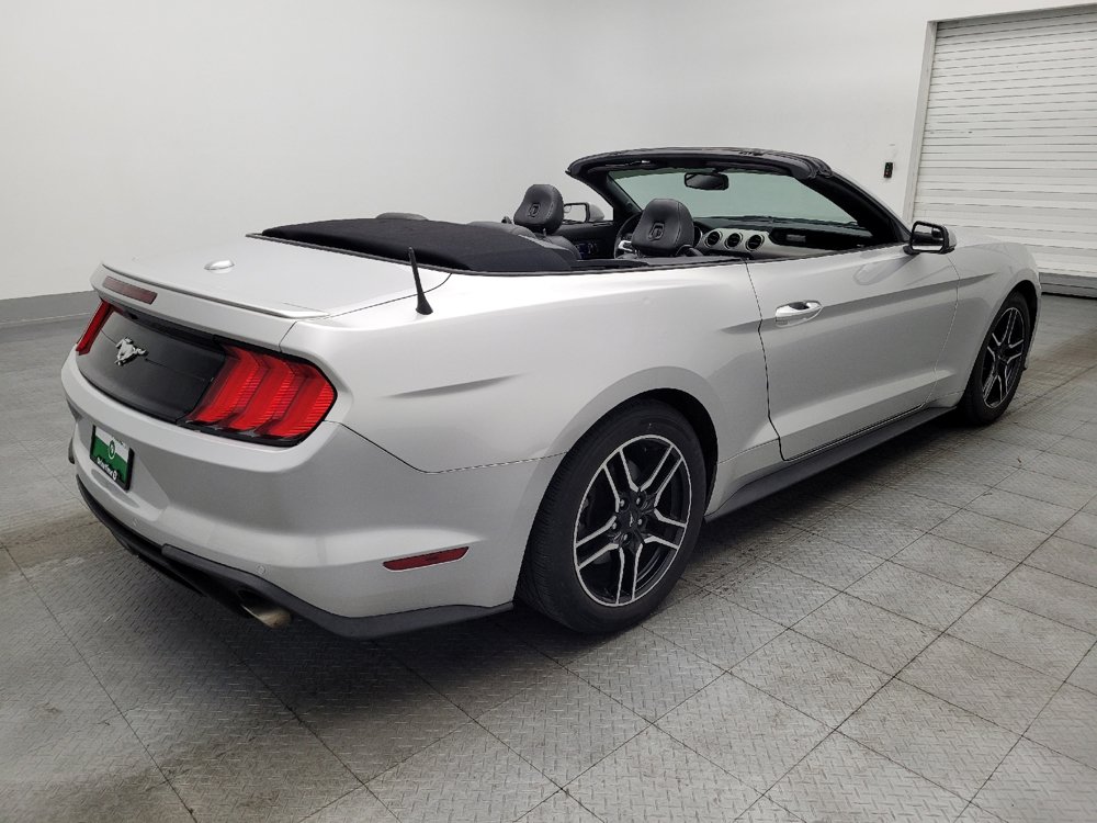Used 2018 Ford Mustang Premium RWD image 9