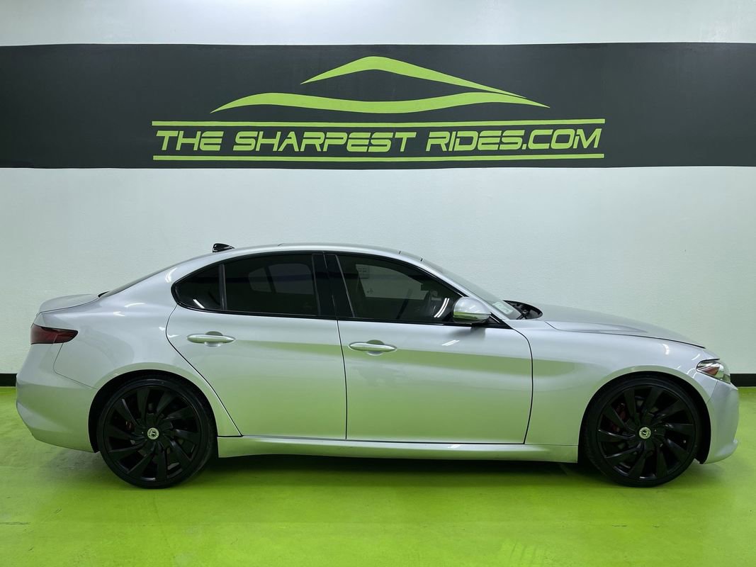 Used 2018 Alfa Romeo Giulia Ti Sport w/ Quick Order Package 22U Sport image 10