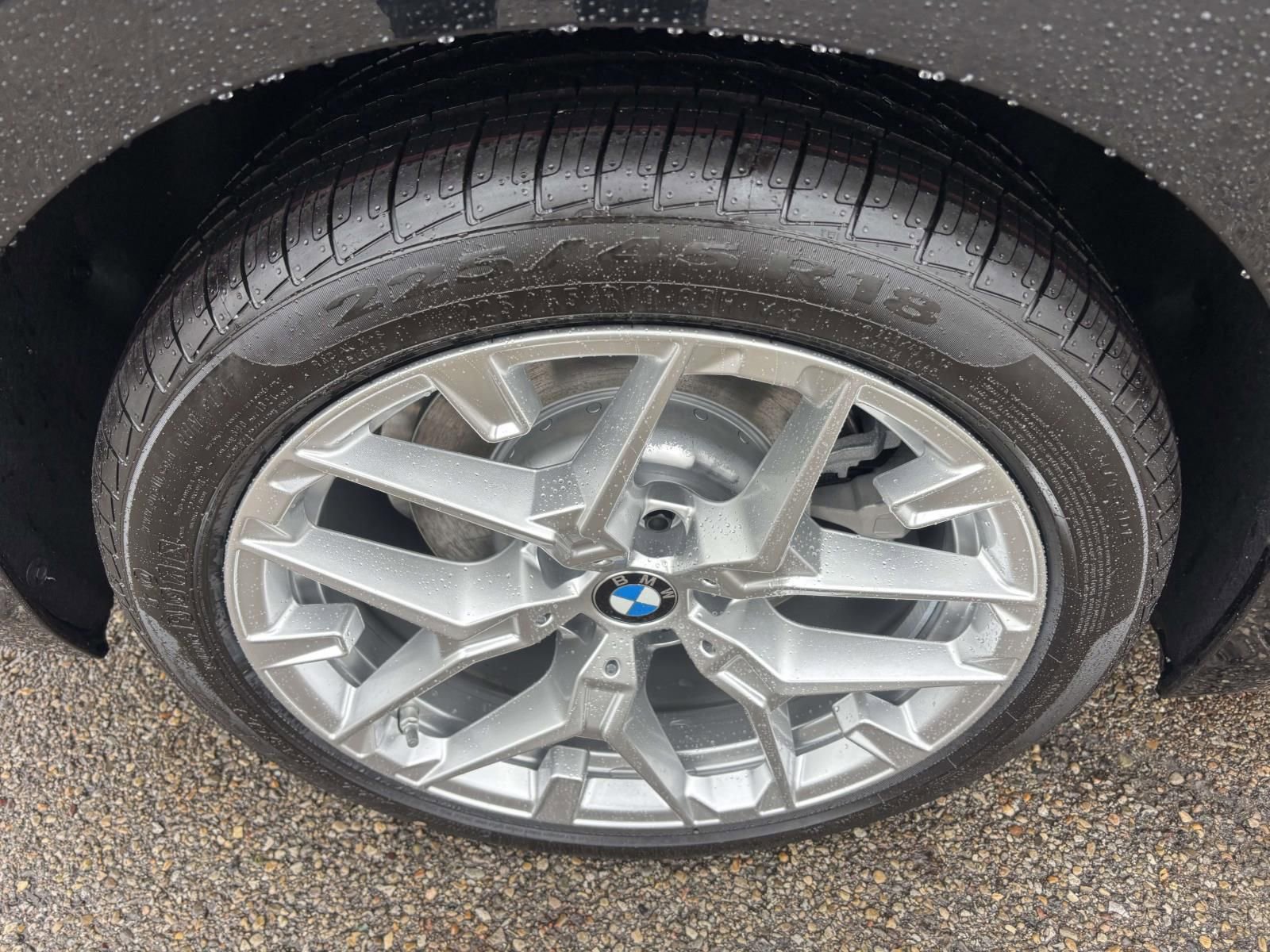 New 2026 BMW 330i xDrive Sedan w/ Premium Package AWD/4WD image 10