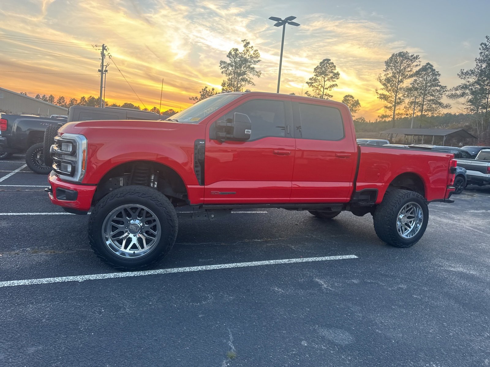 Used 2024 Ford F350 XLT w/ Black Appearance Package image 4