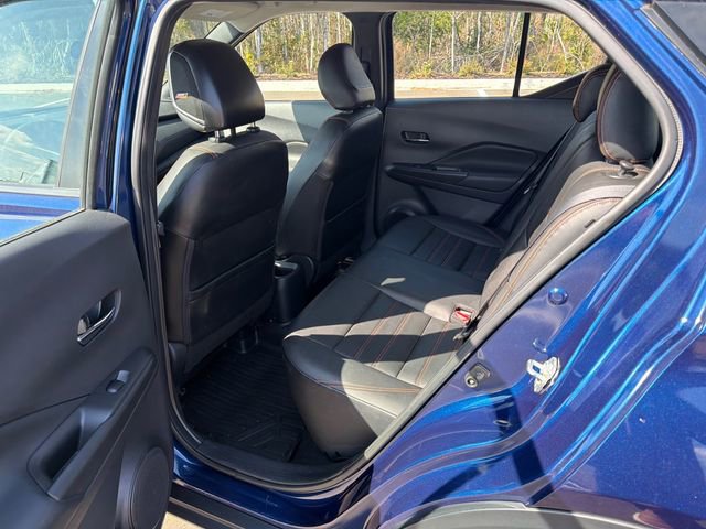 Used 2019 Nissan Kicks SR w/ SR Premium Package FWD image 7