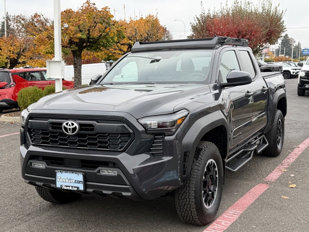 Used 2024 Toyota Tacoma TRD Off-Road image 4