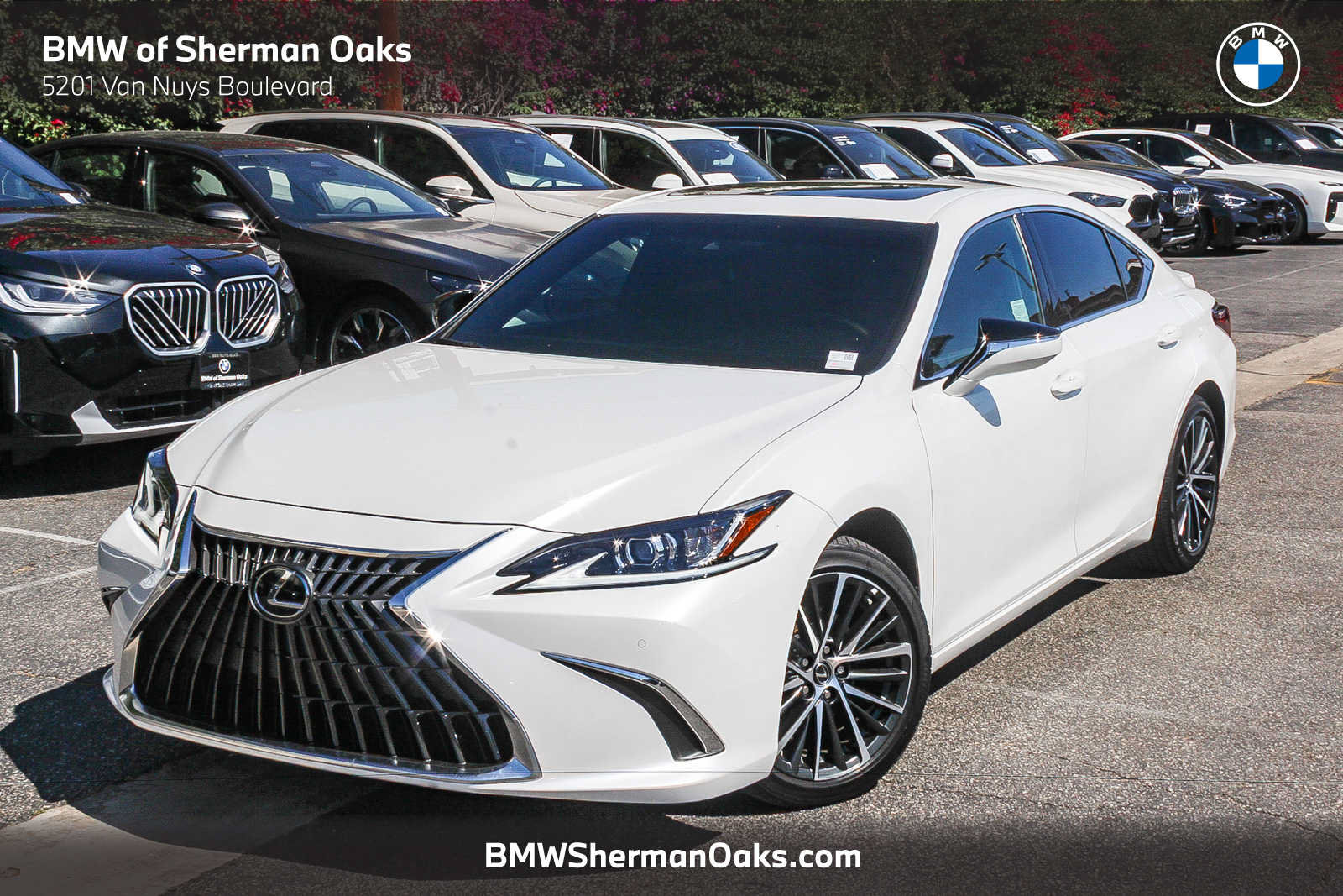 Used 2025 Lexus ES 300h w/ Premium Package FWD video 1