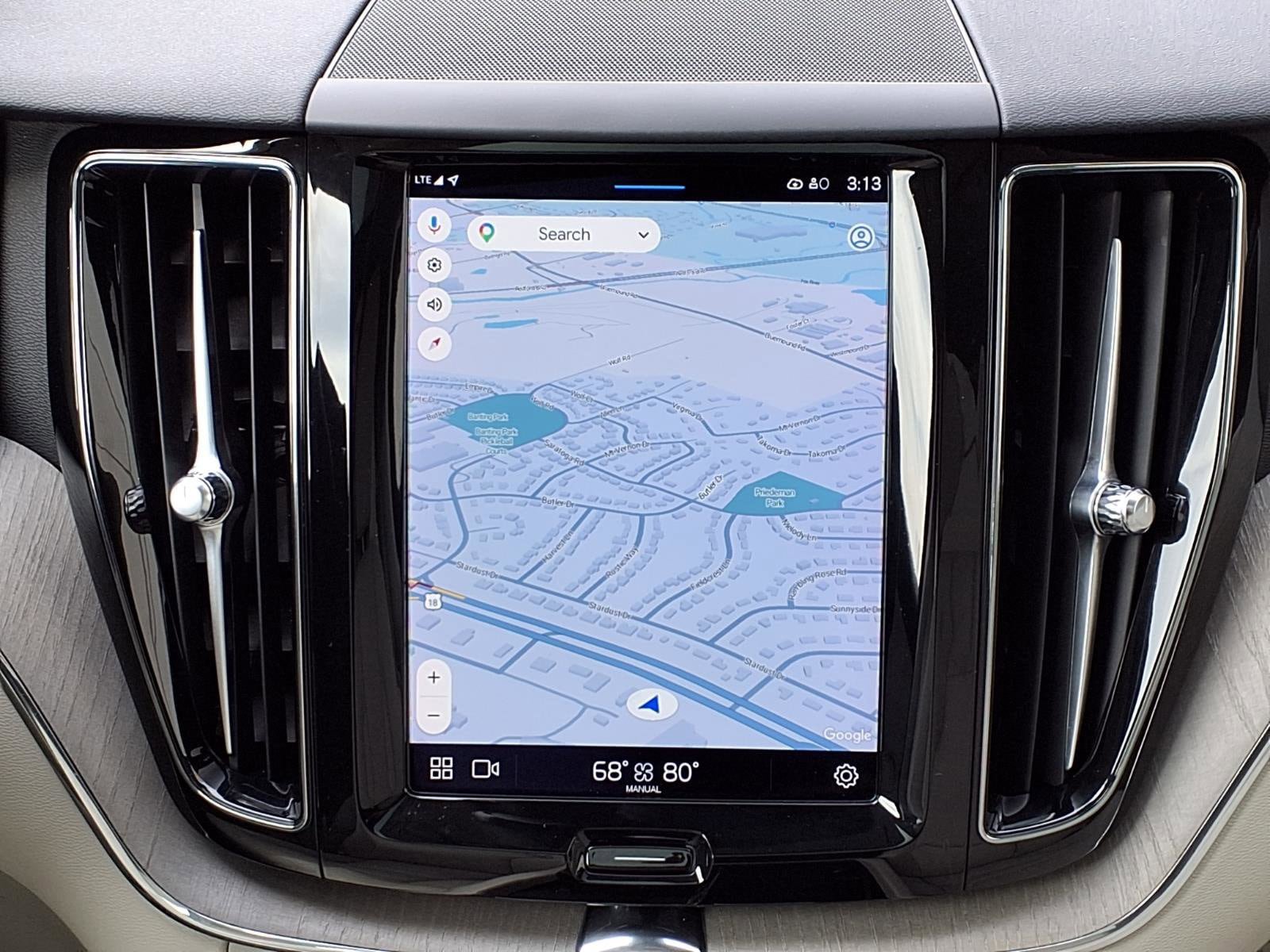 Certified 2023 Volvo XC60 B5 Plus image 15