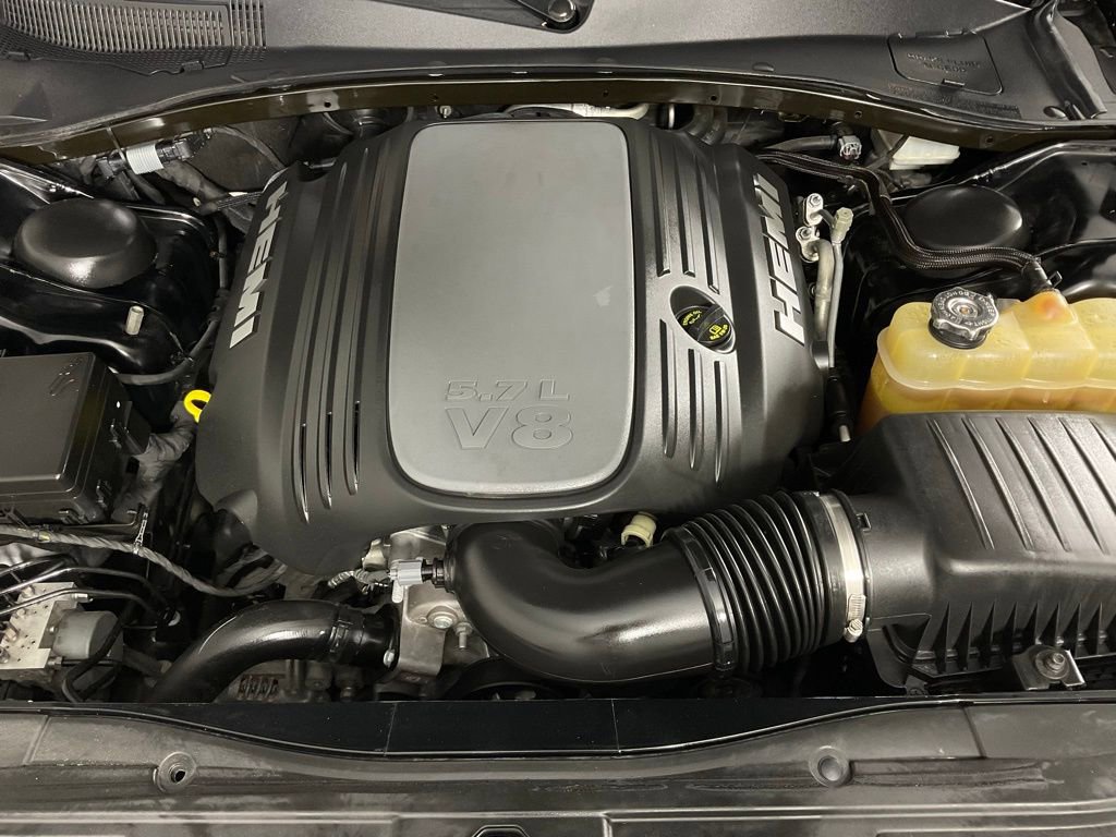 Used 2020 Chrysler 300 S image 9