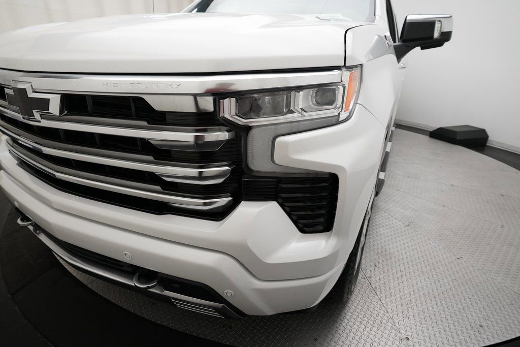 Certified 2023 Chevrolet Silverado 1500 High Country w/ Technology Package image 21