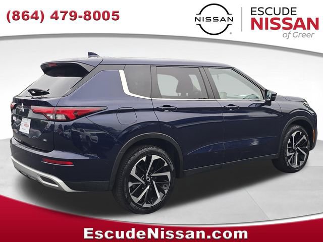 Used 2024 Mitsubishi Outlander FWD image 3