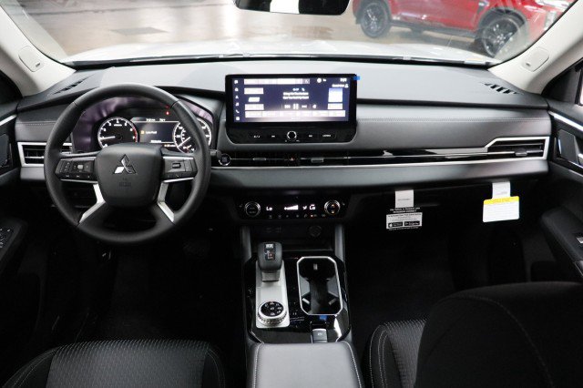 New 2026 Mitsubishi Outlander ES AWD/4WD image 20