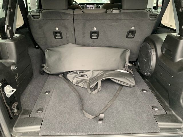 Used 2022 Jeep Wrangler Unlimited Sport image 6