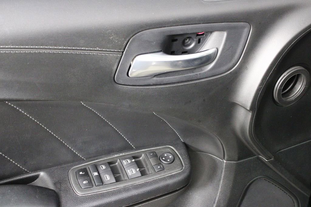 Used 2022 Dodge Charger SXT image 16