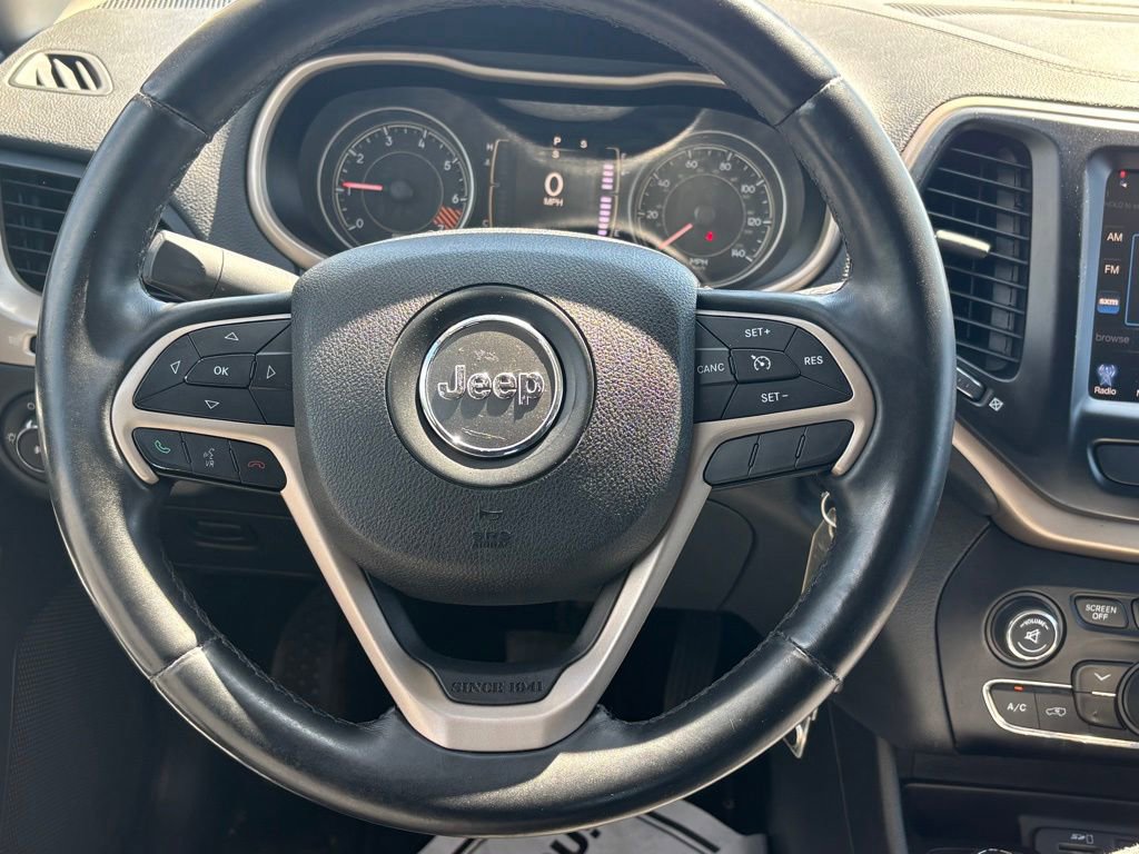 Used 2014 Jeep Cherokee Latitude AWD/4WD image 17