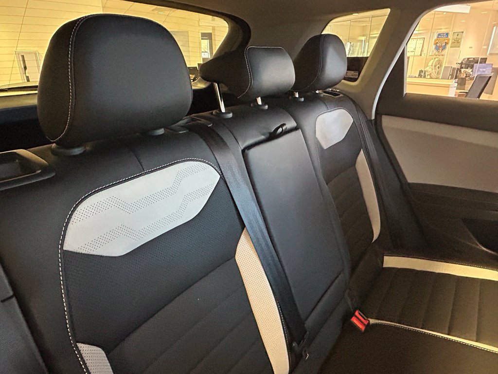 New 2026 Volkswagen Taos SEL AWD/4WD image 41