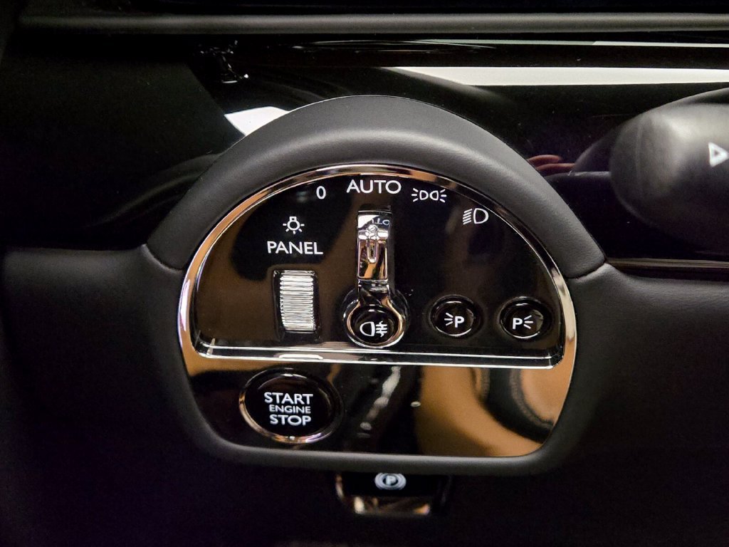 Used 2024 Rolls-Royce Spectre w/ Spectre Launch Package AWD/4WD image 37