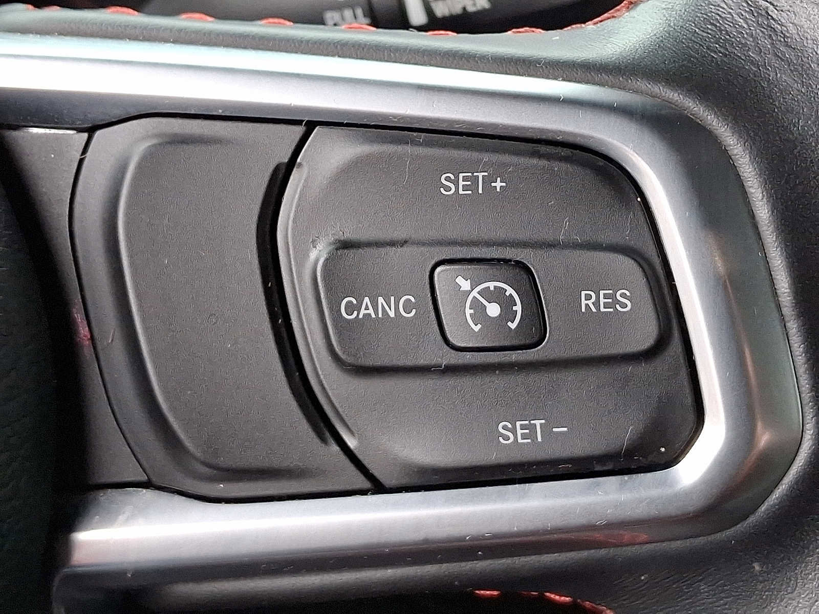 Used 2022 Jeep Wrangler Unlimited Rubicon w/ Cold Weather Group image 23