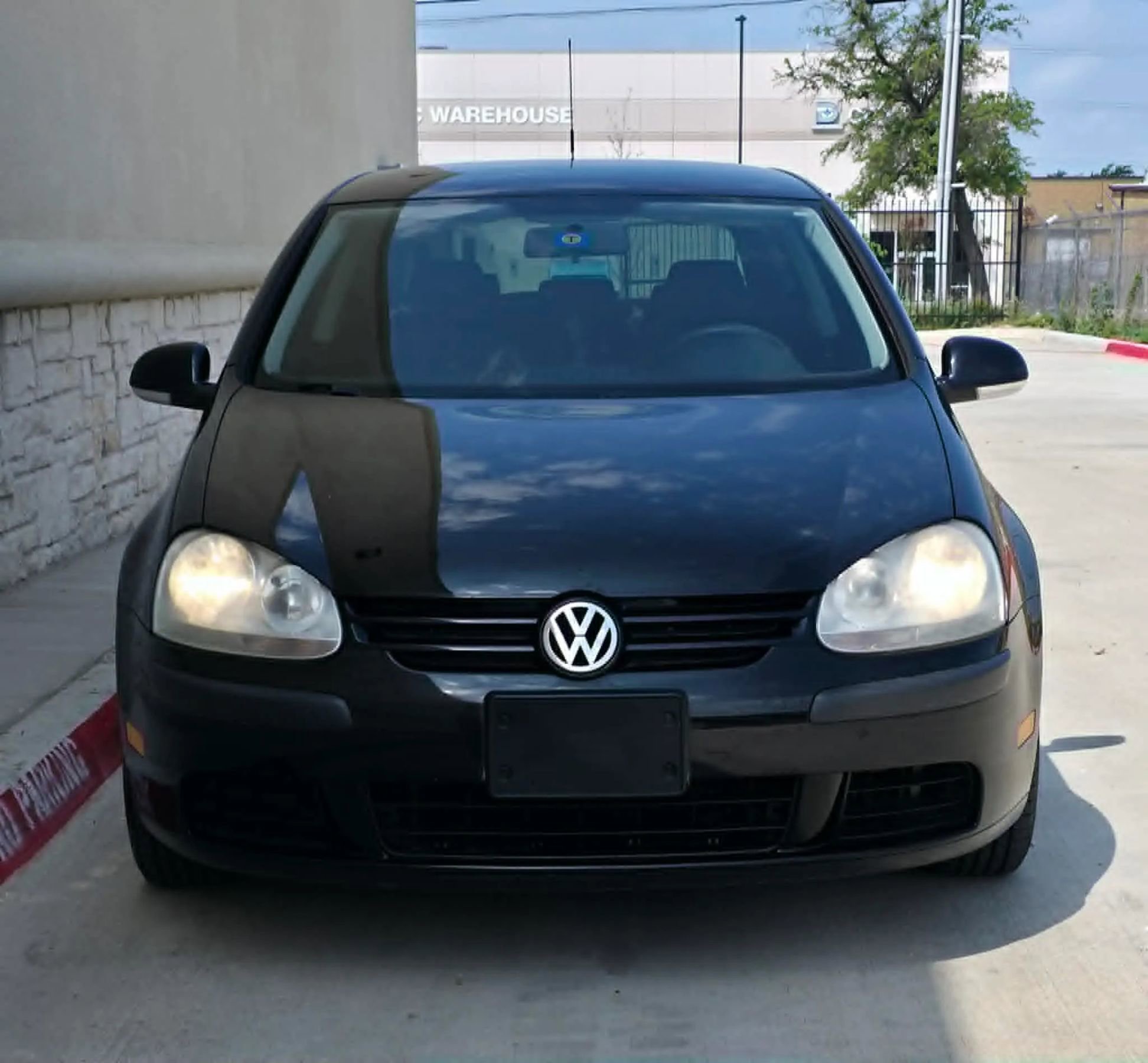 Used 2009 Volkswagen Rabbit S image 7