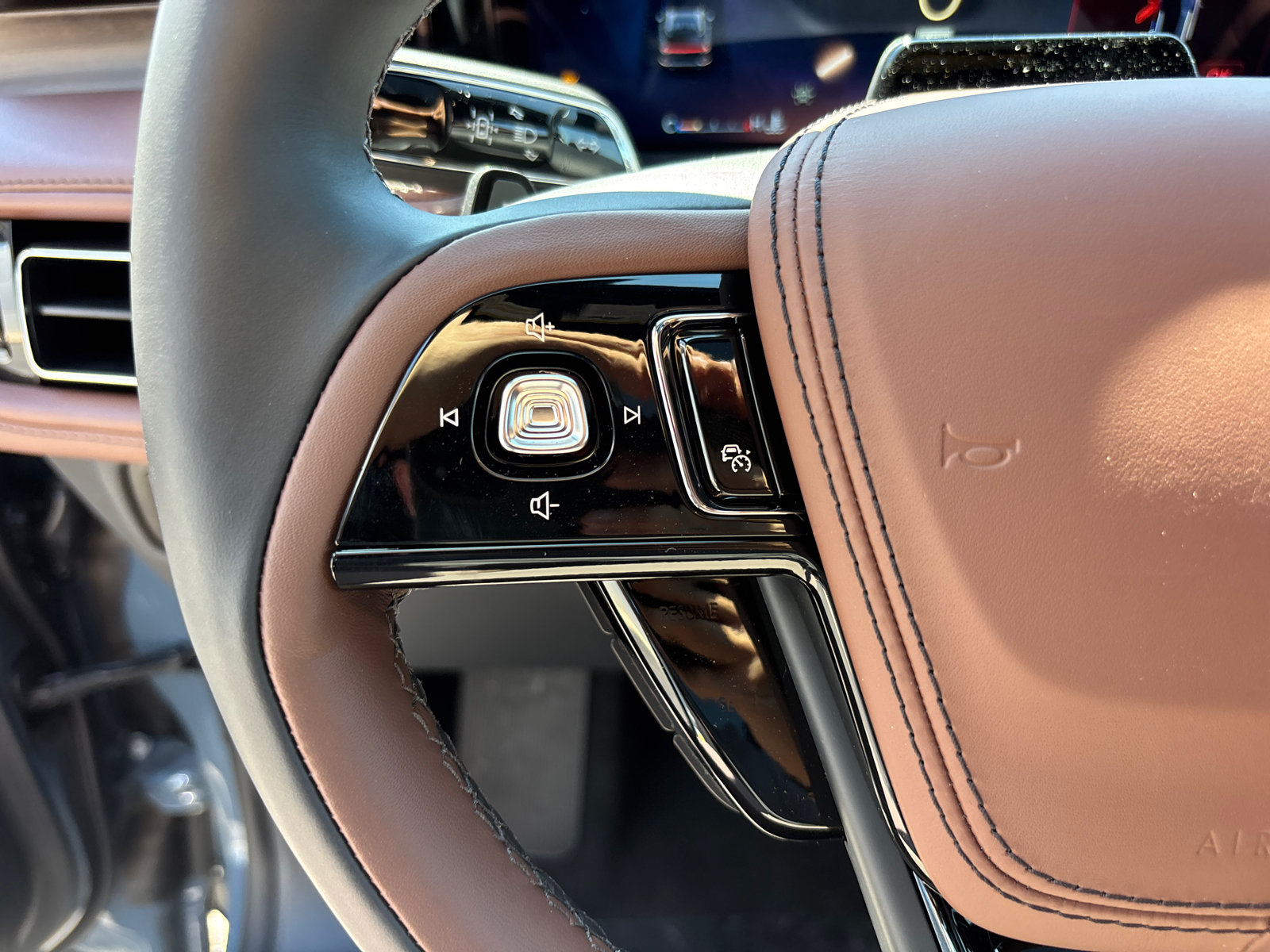 New 2026 Lincoln Aviator Reserve AWD/4WD image 17