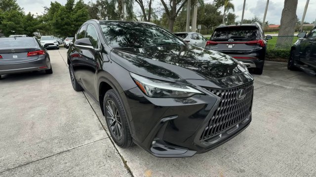 Certified 2022 Lexus NX 250 FWD image 2