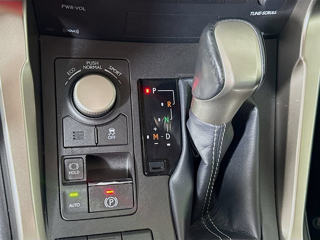 Used 2017 Lexus NX 200t FWD image 17