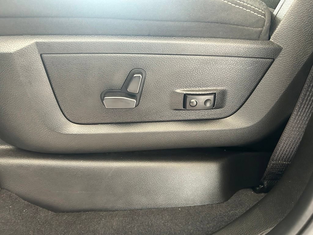 Used 2026 RAM 3500 Big Horn AWD/4WD image 43