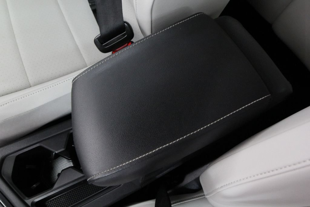 Used 2021 Volkswagen Tiguan SE w/ Panoramic Sunroof Package AWD/4WD image 31