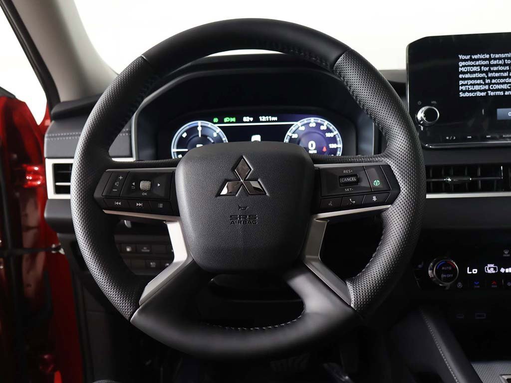 New 2025 Mitsubishi Outlander SEL image 40