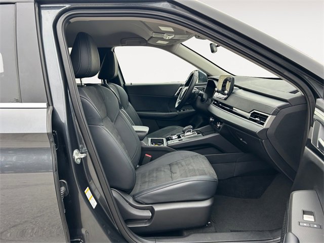 Used 2024 Mitsubishi Outlander SE image 15