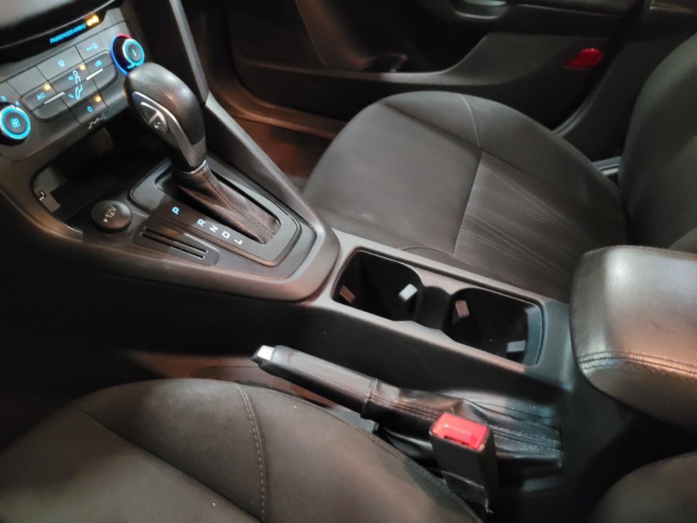 Used 2018 Ford Focus SE FWD image 26