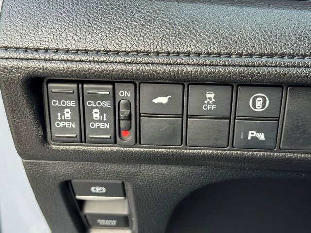 Certified 2023 Honda Odyssey Touring image 30