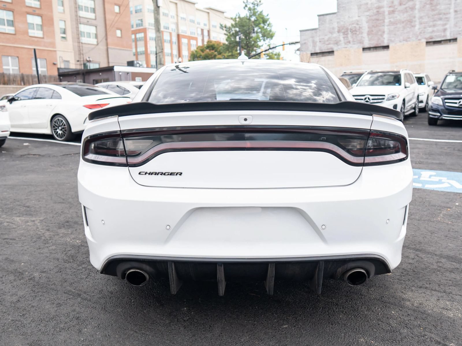 Used 2018 Dodge Charger R/T Scat Pack w/ Driver Confidence Group RWD image 4