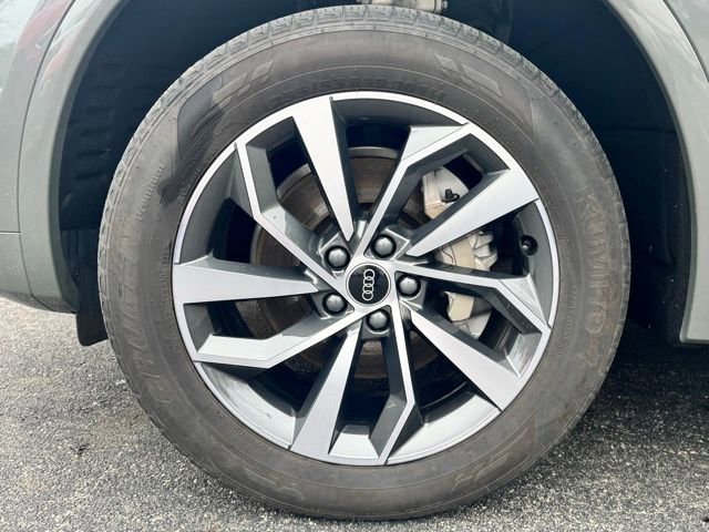 Certified 2023 Audi Q5 2.0T Premium w/ Convenience Package AWD/4WD image 16