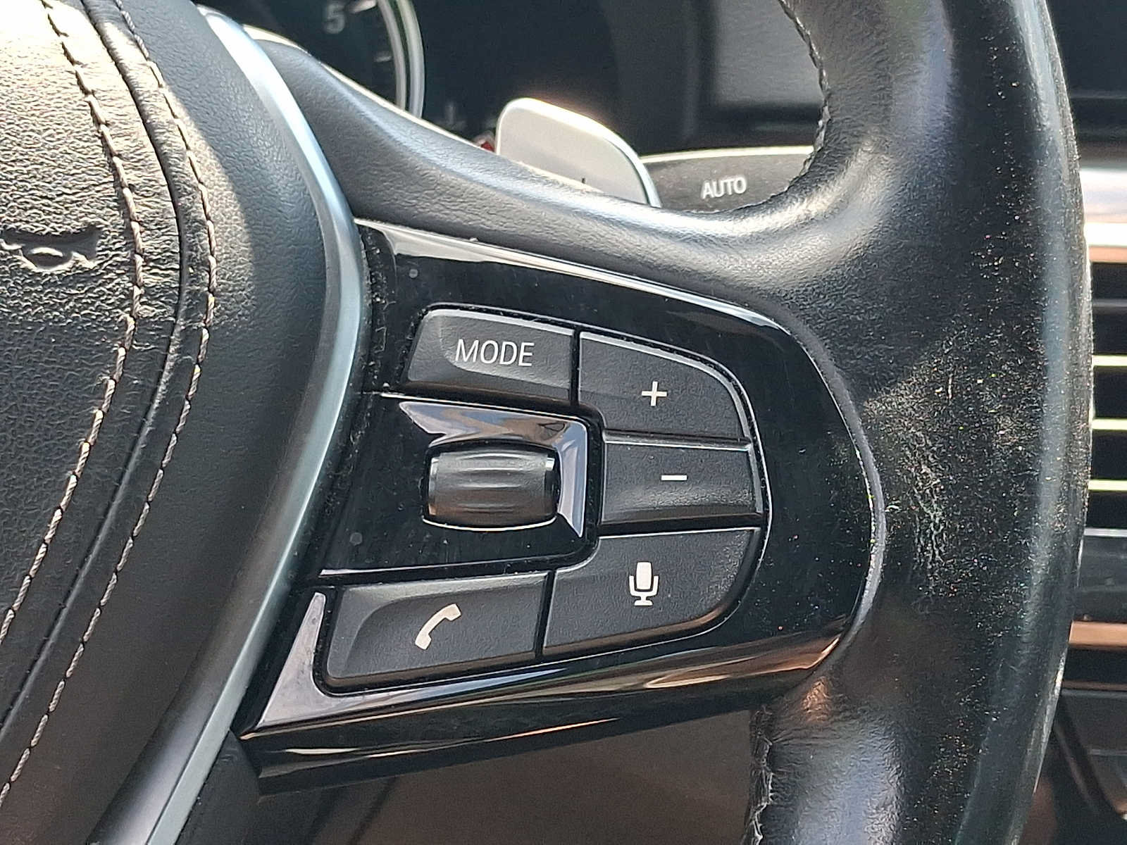 Used 2018 BMW 540i xDrive AWD/4WD image 23