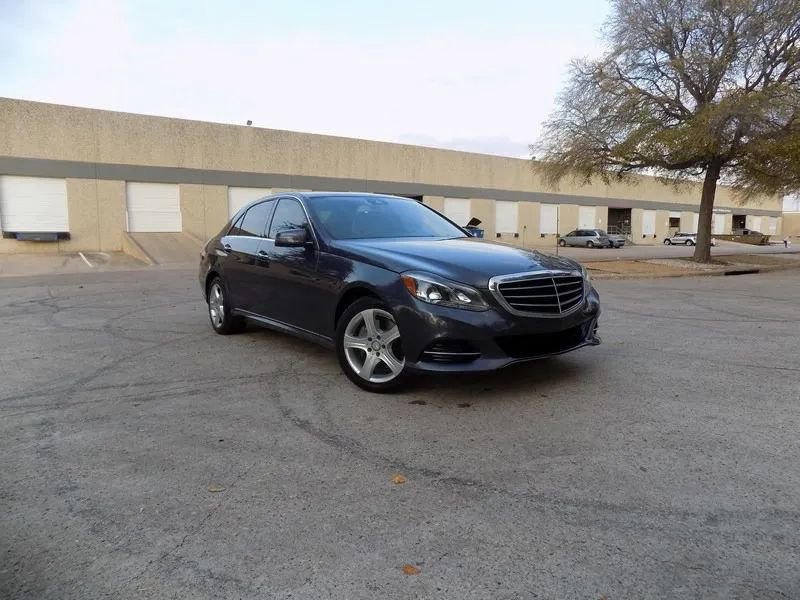 Used 2014 Mercedes-Benz E 350 Sedan image 3